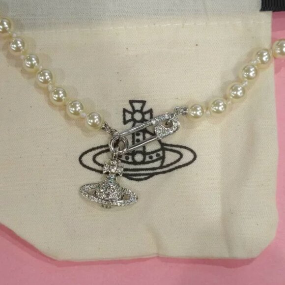 Vivienne Westwood Lucrece Pearl Necklace - Picture 1 of 6